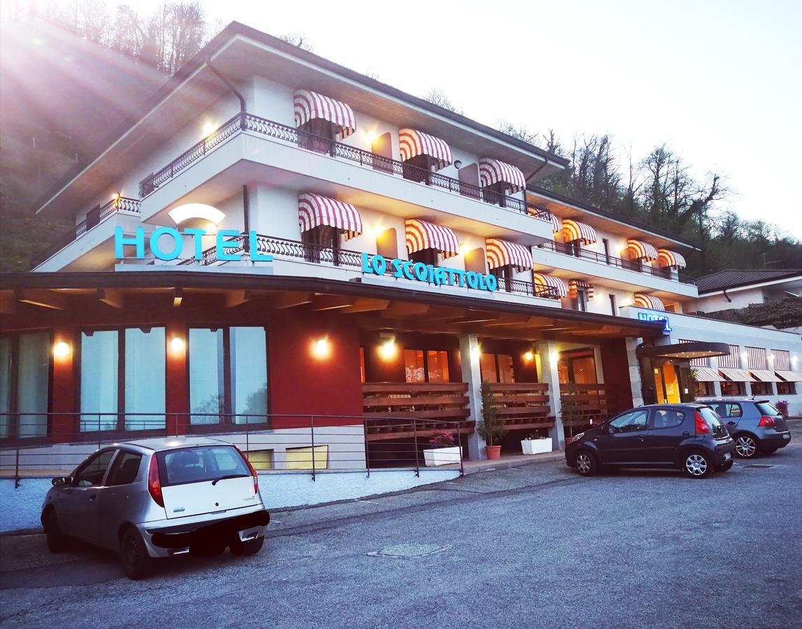 Lo Scoiattolo Hotel Massino Visconti Exterior photo